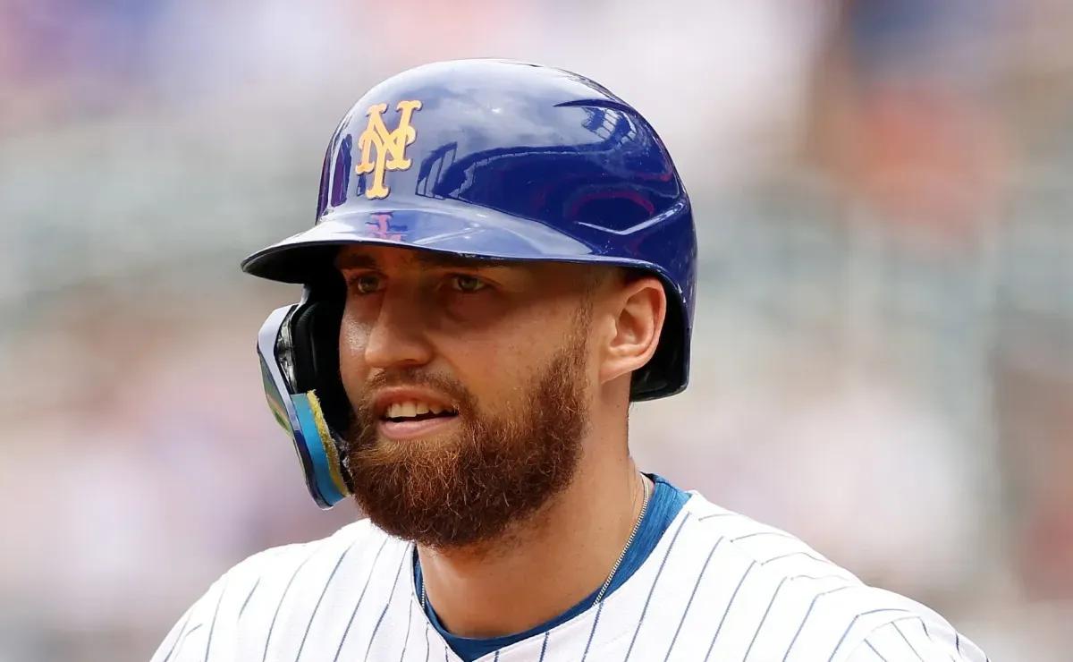 Mets fans blast Steve and Alex Cohen after their message on the Brandon Nimmo trade