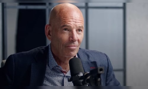 Netflix founder drops the best startup business advice, says 'No one can predict what will work'