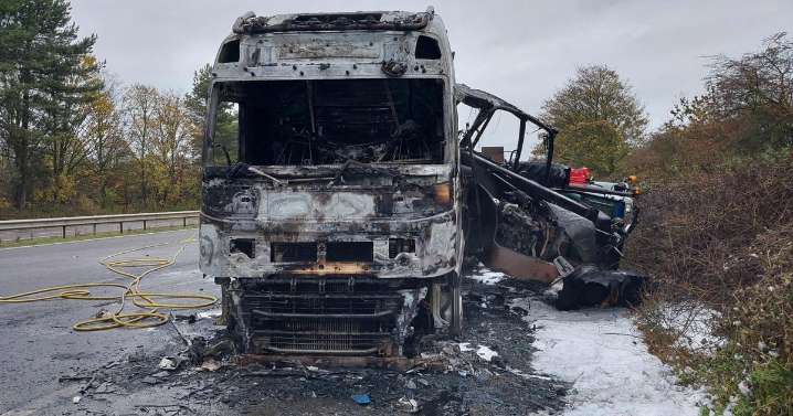 M1 expected to be closed for 'several hours' after major incident, congestion building across Leicestershire