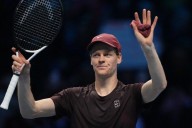 Jannik Sinner seals semifinal spot at ATP Finals with win over Alexander Zverev