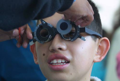 Donará SEP lentes a alumnos de primaria con problemas de visión
