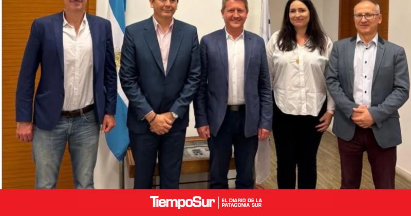 Río Turbio YCRT retoma relación estratégica con el proveedor polaco FAMUR para fortalecer la operación minera