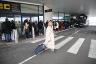 Gipuzkoa incorpora un autobús con portamaletas para la línea del aeropuerto de Hondarribia