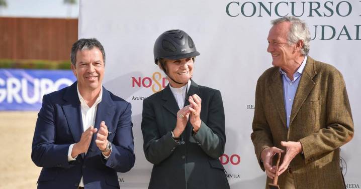 El emotivo encuentro entre la Infanta Elena y su primer amor en Sevilla