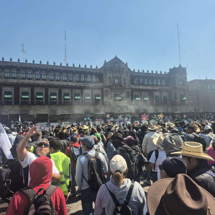 Entresijos: La Marcha «Gen Z»: ¿Rebelión Juvenil o Montaje PRIANista con Toque de Violencia?