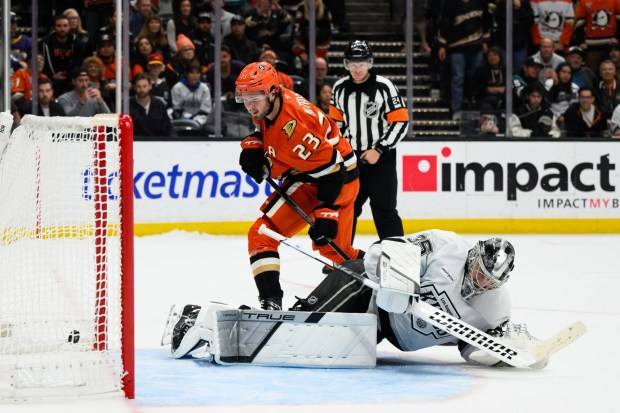 Ducks rally to beat Kings on Mason McTavish’s shootout goal