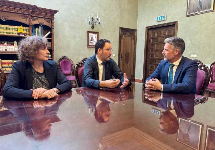 El nuevo presidente de la CEC se reúne con el alcalde de Rota en su primera toma de contacto