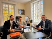 FIVB y FVV discuten planes para potenciar talento del voleibol