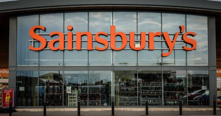 Sainsbury's issues 'important safety warning' as food item recalled over health risk