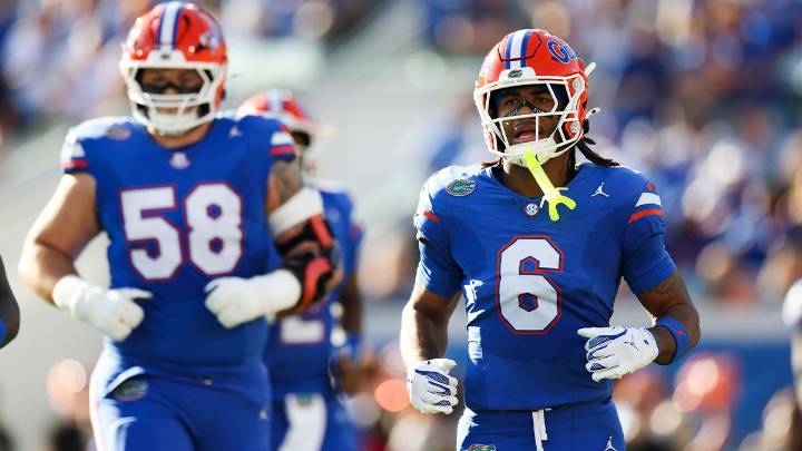 Florida’s Dallas Wilson exits Georgia game with foot injury