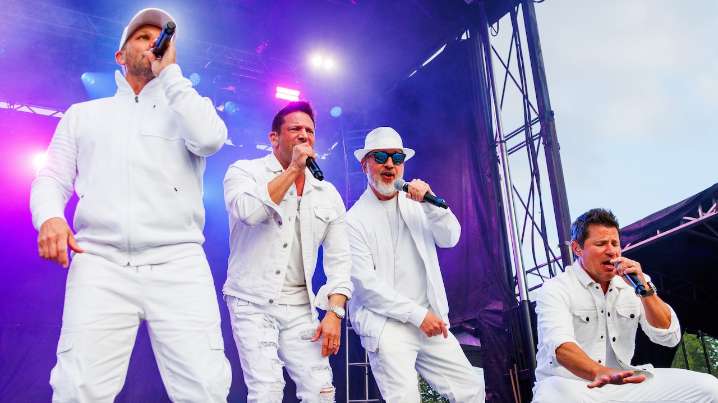Popular 90s boy band touring with Color Me Badd with one upcoming area concert