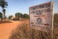 Rescatan a 24 niñas que fueron secuestradas de escuela en Nigeria