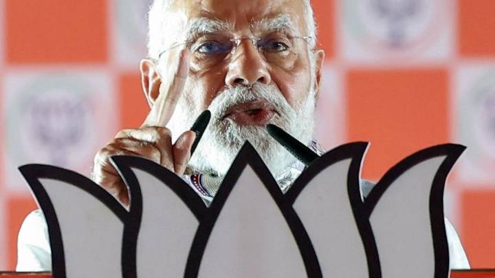 Bihar Assembly polls LIVE: Parties gear up for final day of campaigning as first phase of election nears