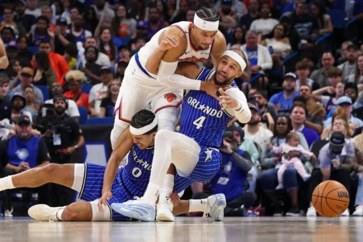 Knicks' Josh Hart says throat grab of Jalen Suggs was accidental