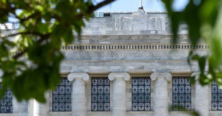 “Dos individuos no identificados huyeron del edificio”, revela investigación de explosión en edificio médico de Harvard