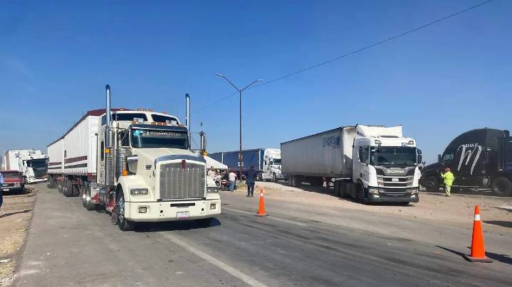 Productores liberan bloqueo en la carretera Chihuahua–Delicias pero advierten nuevas acciones