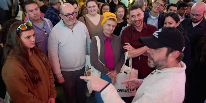 As Obama warns Democrats against 'litmus tests,' some progressives vent fury at Schumer after Mamdani's big win