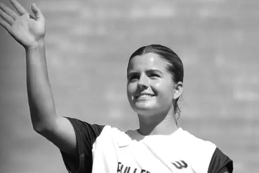 Conmoción en EEUU: Futbolista de 19 años murió luego de ser atropellada por un camión