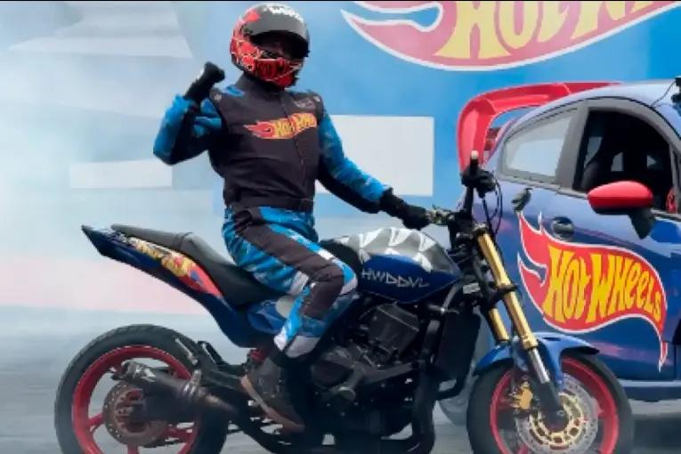 Murió un piloto acrobático de motos durante show del parque brasilero “Beto Carrero World”