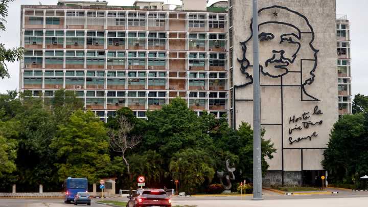 ¿La próxima en la lista? Cuba sigue con preocupación la presión de EE UU a Venezuela