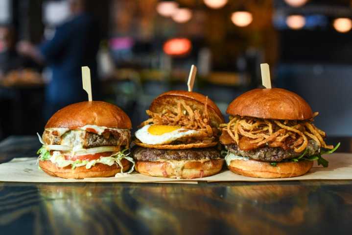 Hopdoddy Burger Bar sets Nov. 11 opening ...
