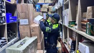 Desmantelan punto de venta de vapeadores y químicos no autorizados en Medellín: así operaban