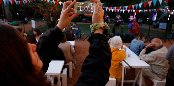 Cómo hacer: 3 ideas de iluminación exterior DIY para un jardín mágico