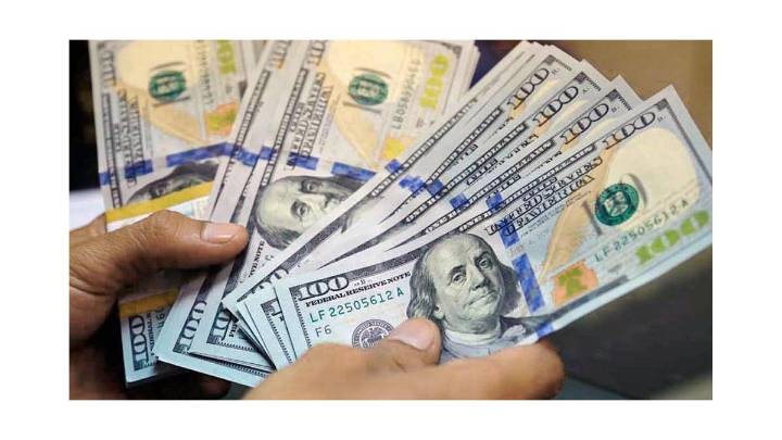 El dólar opera estable en la última rueda de un noviembre que osciló entre la "pax cambiaria" y el rebote