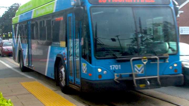 North Little Rock police investigate accident involving Rock Region Metro bus