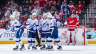 Gourde scores twice, Lightning top Red Wings for 6th straight win