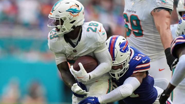 Dolphins coach McDaniel praises progress made by Waddle and Achane going into Commanders game