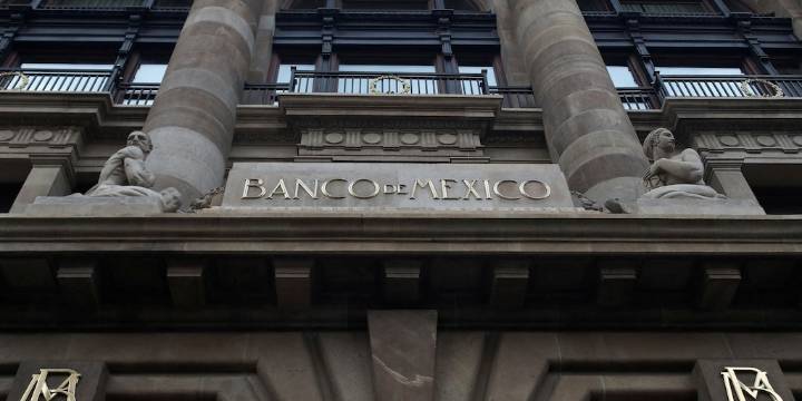 El Banco de México recorta a 0.3% su proyección de crecimiento para 2025
