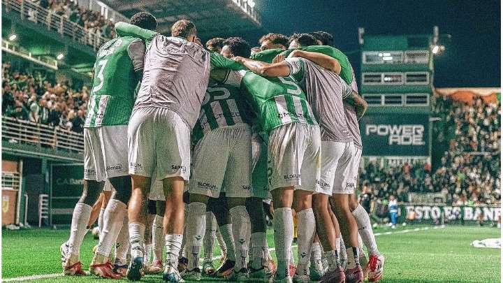 Banfield venció a Lanús en el clásico del Sur del Gran Buenos Aires