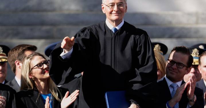 State justice will step down to lead the University of Florida's classical education center