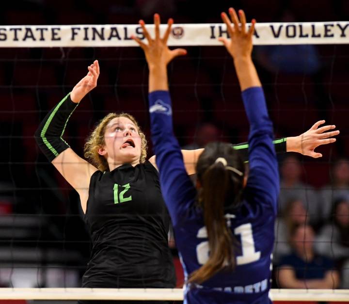 Volleyball: Providence's Kennedy Kotowski steps up at state