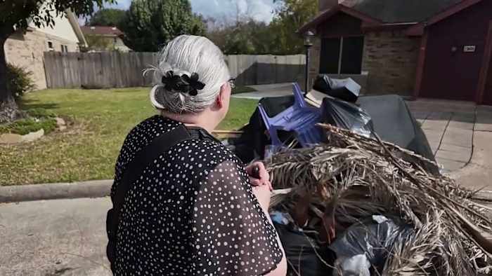 Houston resident threatened by HOA as heavy trash pickup delays grow across city