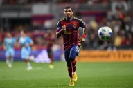 Deadspin | Real Salt Lake sign D DeAndre Yedlin through 2027