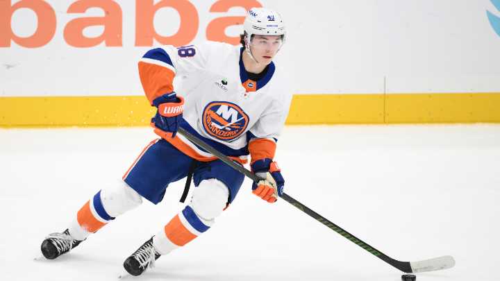 Islanders’ Matthew Schaefer named NHL rookie of the month