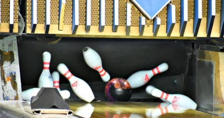 Ingoldsby, Howlan lead area rollers -