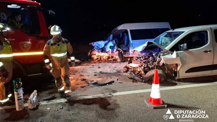 Hasta cinco heridos tras un accidente en Magallón por un choque múltiple entre tres vehículos