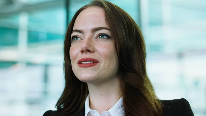 Emma Stone's New Sci-Fi Oscars Contender Has Taken Down Its First Box Office Milestone