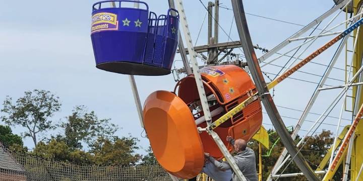 Two girls thrown from Ferris wheel at New Roads festival, rushed to hospital, authorities say