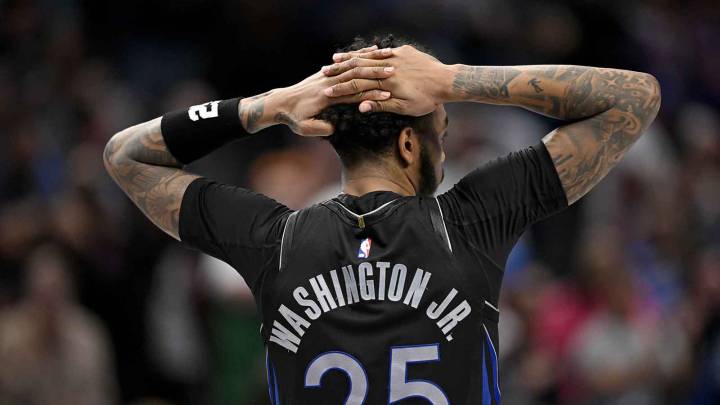 Fans erupt over controversial ending to Mavericks