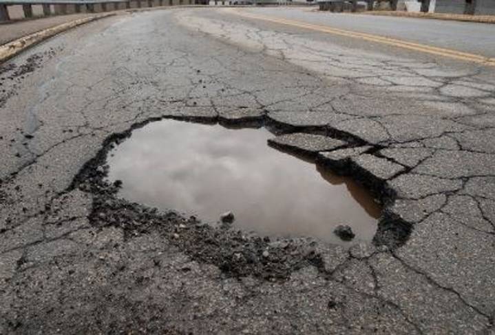 Pothole wrecks Bengaluru man’s car just days after Rs 23,000 service, Internet feels his pain!