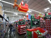 EU modera gasto navideño; "los adultos no necesitan regalos"