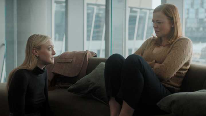 Sarah Snook And Dakota Fanning On 'All Her Fault'
