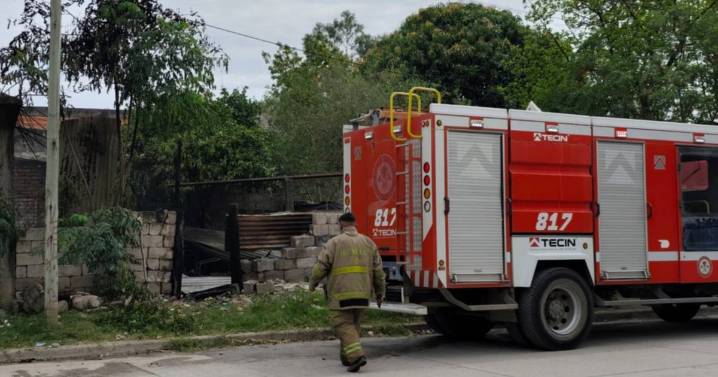 Se incendió la galería de una vivienda en Perico