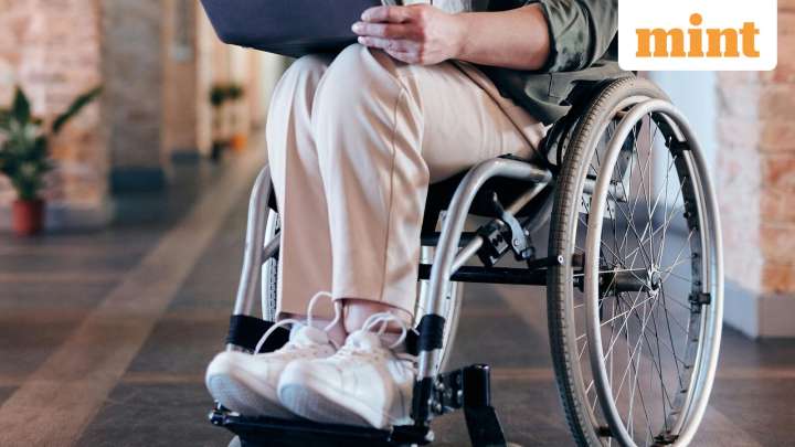 Wheelchair anchor shares story of career comeback: ‘Do not underestimate…’