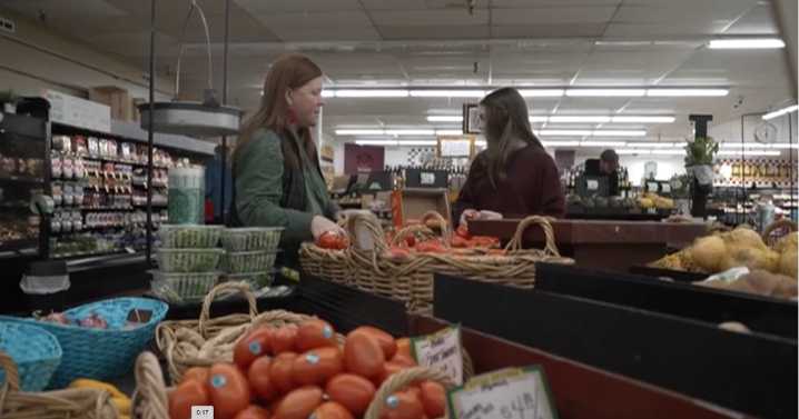 Last-minute grocery shoppers find diverse Thanksgiving options in Missoula
