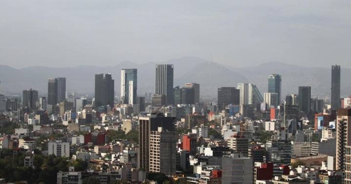 Benito Juárez solicita ampliación de presupuesto para 2026 ante el Congreso